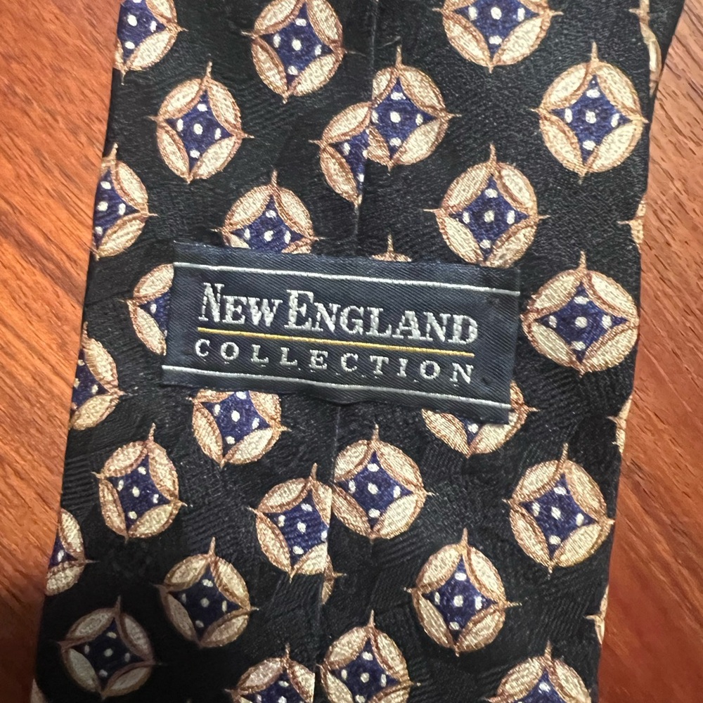 Silk Black Patterned Tie - Picture 5 of 6